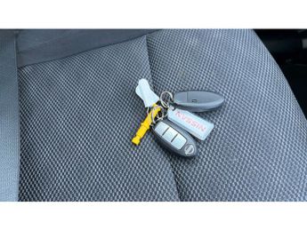 Nissan Qashqai 1.2 DiG-T N-Connecta 5dr Xtronic Petrol Hatchback