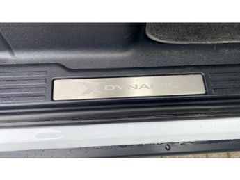 Land Rover Defender 3.0 D250 X-Dynamic SE 90 3dr Auto Diesel Estate