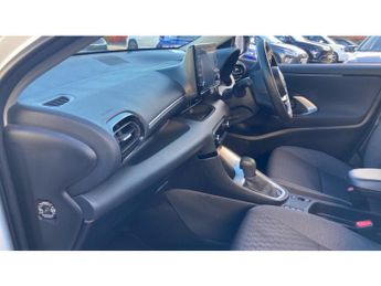 Toyota Yaris 1.5 Hybrid Icon 5dr CVT Hybrid Hatchback