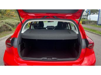 Ford Focus 1.0 EcoBoost Hybrid mHEV Titanium 5dr Auto Petrol Hatchback