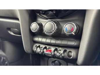 MINI Hatchback 1.5 Cooper Classic 5dr Auto [Nav Pack] Petrol Hatchback
