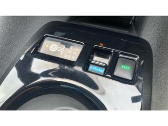 Nissan LEAF 110kW N-Connecta 39kWh 5dr Auto Electric Hatchback