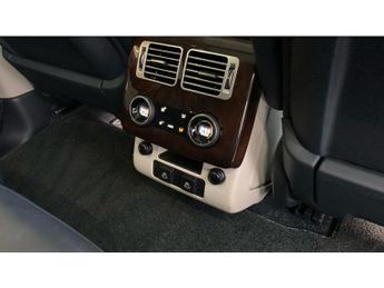 Land Rover Range Rover 3.0 D300 Vogue SE 4dr Auto Diesel Estate