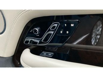 Land Rover Range Rover 3.0 D300 Vogue SE 4dr Auto Diesel Estate