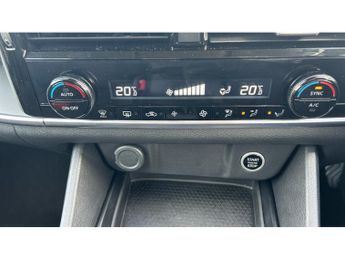 Nissan Qashqai 1.3 DiG-T MH 158 Acenta Premium 5dr Xtronic Petrol Hatchback