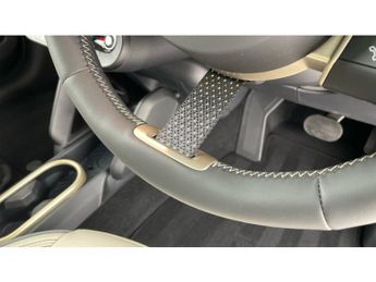 MINI Cooper 135kW E Exclusive [Level 2] 41kWh 3dr Auto Electric Hatchback