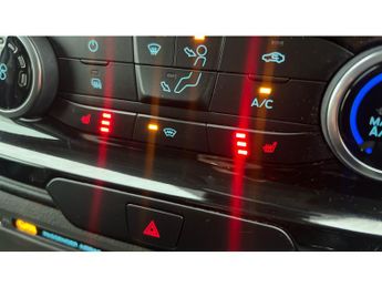 Ford Transit Custom 300 L2 Diesel Fwd 2.0 EcoBlue 170ps Low Roof D/Cab Limited Van A