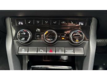 Skoda Karoq 1.5 TSI SE L 5dr DSG Petrol Estate