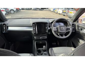 Volvo XC40 2.0 B4P Momentum 5dr Auto [7 speed] Petrol Estate