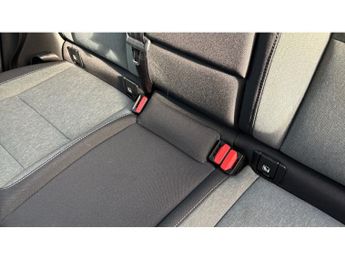 Volvo XC40 2.0 B4P Momentum 5dr Auto [7 speed] Petrol Estate