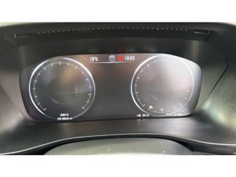 Volvo XC40 2.0 B4P Momentum 5dr Auto [7 speed] Petrol Estate