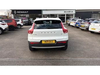 Volvo XC40 2.0 B4P Momentum 5dr Auto [7 speed] Petrol Estate