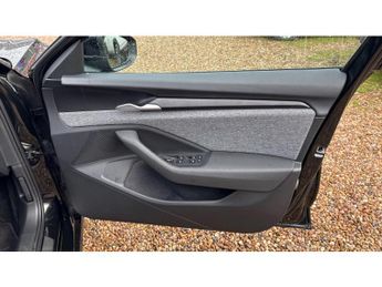 Skoda Superb 2.0 TDI SE Technology 5dr DSG Diesel Estate