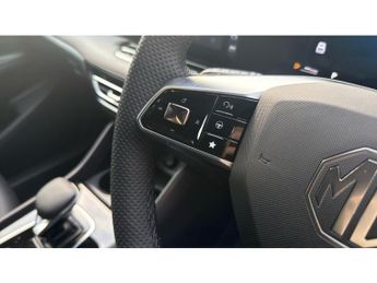 MG HS 1.5 T-GDI Trophy 5dr DCT Petrol Hatchback