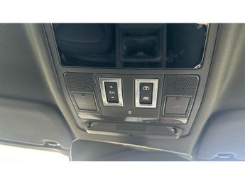 Land Rover Defender 3.0 D250 X-Dynamic SE 110 5dr Auto Diesel Estate