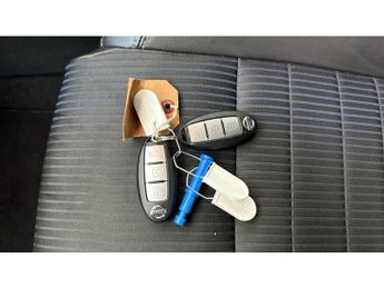 Nissan Qashqai 1.3 DiG-T MH 158 Tekna 5dr Xtronic Petrol Hatchback