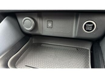 Nissan Qashqai 1.3 DiG-T MH 158 Tekna 5dr Xtronic Petrol Hatchback