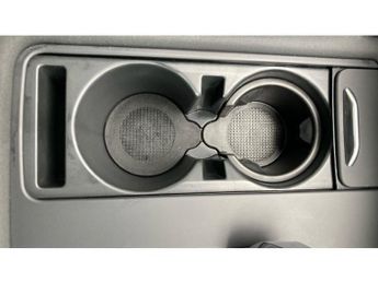 Land Rover Discovery 3.0 D300 Dynamic HSE 5dr Auto Diesel Station Wagon