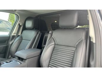 Land Rover Discovery Diesel 3.0 D300 SE Commercial Auto
