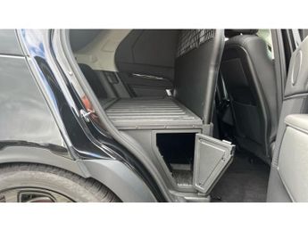 Land Rover Discovery Diesel 3.0 D300 SE Commercial Auto