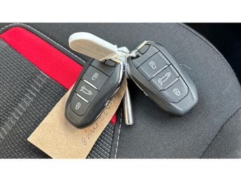 Vauxhall Mokka 100kW SRi Premium 50kWh 5dr Auto Electric Hatchback