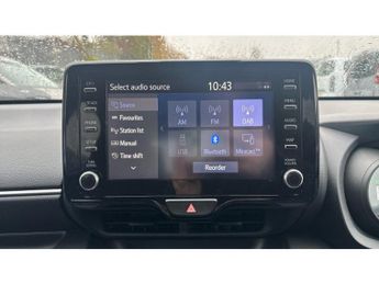 Toyota Yaris 1.5 Hybrid Design 5dr CVT Hybrid Hatchback