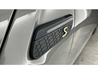 MINI Hatchback 135kW Cooper S Level 2 33kWh 3dr Auto Electric Hatchback