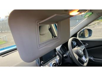 Nissan Juke 1.0 DiG-T 114 Acenta 5dr DCT Petrol Hatchback