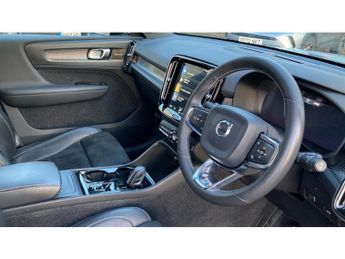 Volvo XC40 2.0 D3 R DESIGN 5dr AWD Geartronic Diesel Estate