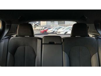 Volvo XC40 2.0 D3 R DESIGN 5dr AWD Geartronic Diesel Estate