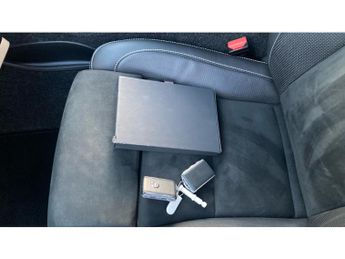 Volvo XC40 2.0 D3 R DESIGN 5dr AWD Geartronic Diesel Estate