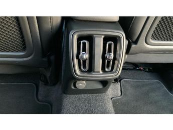 Volvo XC40 2.0 D3 R DESIGN 5dr AWD Geartronic Diesel Estate