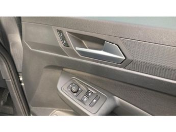 Ford Transit Connect 250 L2 Petrol 1.5 EcoBoost PHEV 150 Limited Van Auto