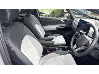 Volkswagen ID.3 150kW Family Pro Performance 58kWh 5dr Auto Electric Hatchback