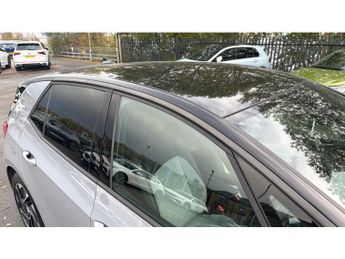 Volkswagen ID.3 150kW Family Pro Performance 58kWh 5dr Auto Electric Hatchback