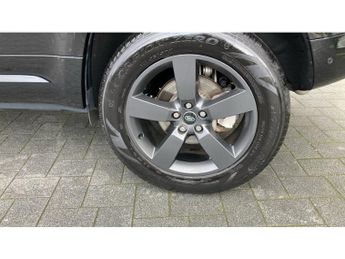 Land Rover Defender 2.0 P300 X-Dynamic HSE 110 5dr Auto Petrol Estate