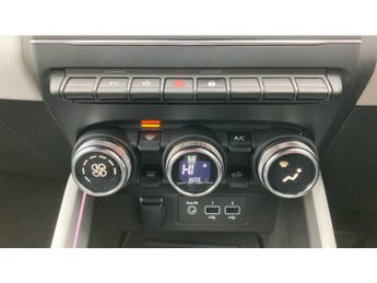 Renault Clio 1.6 E-TECH full hybrid 145 Techno 5dr Auto Hybrid Hatchback