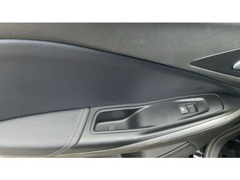 Vauxhall Grandland 1.5 Turbo D Ultimate 5dr Auto Diesel Hatchback