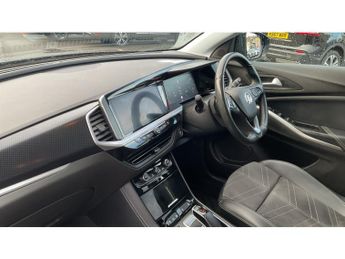 Vauxhall Grandland 1.5 Turbo D Ultimate 5dr Auto Diesel Hatchback