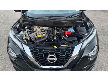 Nissan Juke 1.0 DiG-T 114 N-Connecta 5dr DCT Petrol Hatchback