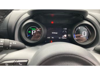 Toyota Yaris 1.5 Hybrid Design 5dr CVT Hybrid Hatchback