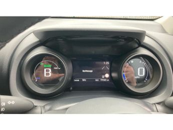 Toyota Yaris 1.5 Hybrid Design 5dr CVT Hybrid Hatchback