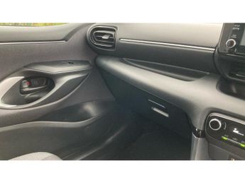 Toyota Yaris 1.5 Hybrid Design 5dr CVT Hybrid Hatchback