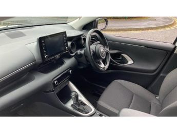 Toyota Yaris 1.5 Hybrid Design 5dr CVT Hybrid Hatchback