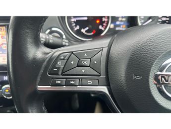 Nissan Qashqai 1.3 DiG-T 160 N-Connecta 5dr DCT [Glass Roof Pack] Petrol Hatchb