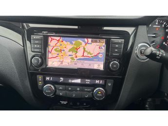 Nissan Qashqai 1.3 DiG-T 160 N-Connecta 5dr DCT [Glass Roof Pack] Petrol Hatchb