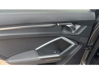 Audi Q3 35 TFSI S Line 5dr S Tronic Petrol Estate