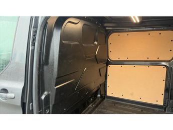Ford Transit Custom 320 L2 Diesel Fwd 2.0 EcoBlue 170ps Low Roof Limited Van Auto