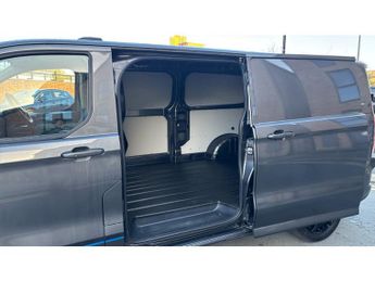Ford Transit Custom E-320 L2 Rwd 160kW 65kWh H1 Van Sport Auto