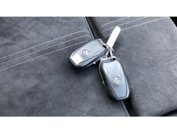 Vauxhall Crossland 1.5 Turbo D [120] Ultimate Nav 5dr Auto Diesel Hatchback